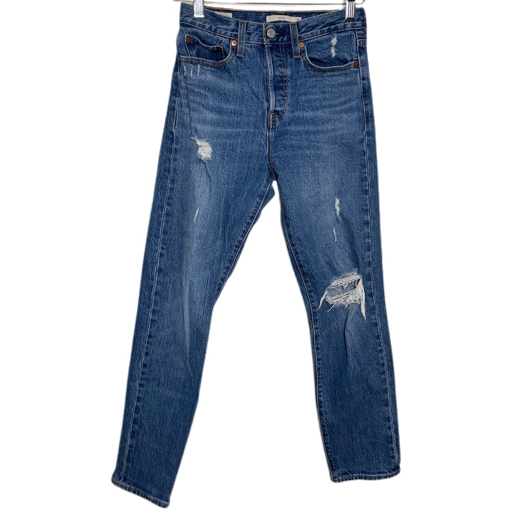 Levi’s Wedgie Fit Button Fly Distressed Jean